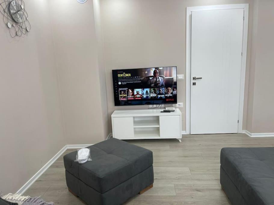 Melody Apartment In Korce Bagian luar foto