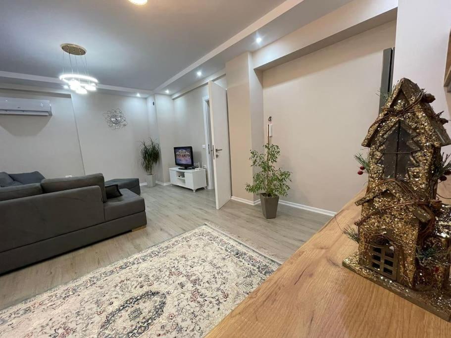 Melody Apartment In Korce Bagian luar foto